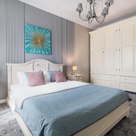 Moonlight Central Apartments オラデア エクステリア 写真